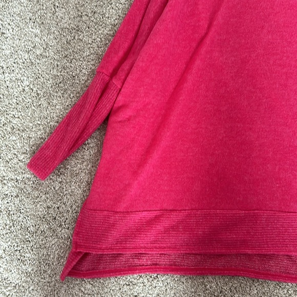 Shop impressions hot pink turtleneck tunic medium - Picture 2 of 3